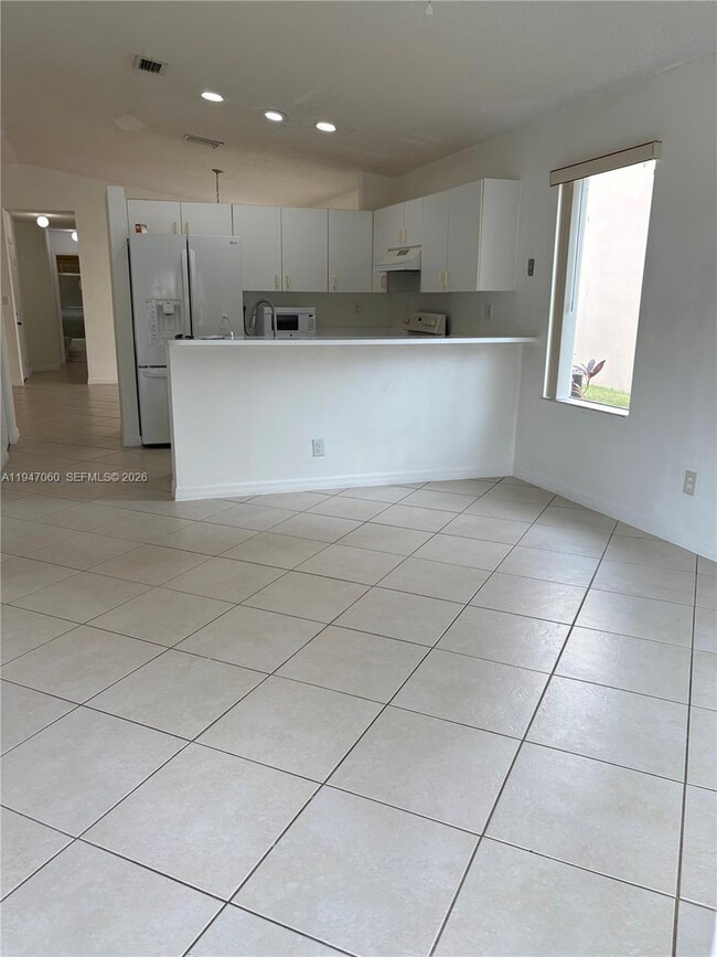 Photo - 17365 SW 142nd Ct