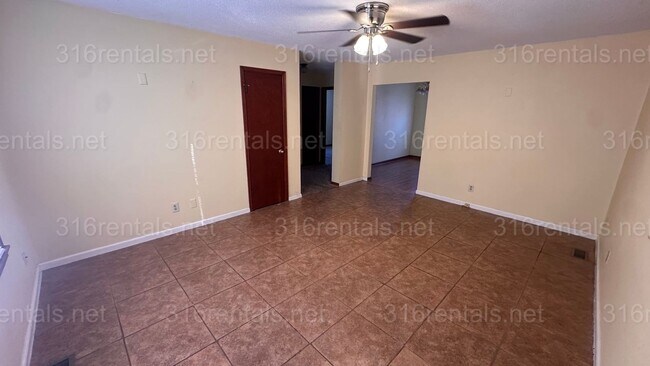 Photo - $675 - 2 bed 1 bath - Duplex Unit 225