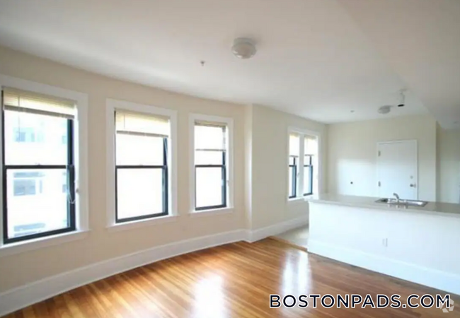 Building Photo - 881 Massachusetts Ave Unit 23 Rental