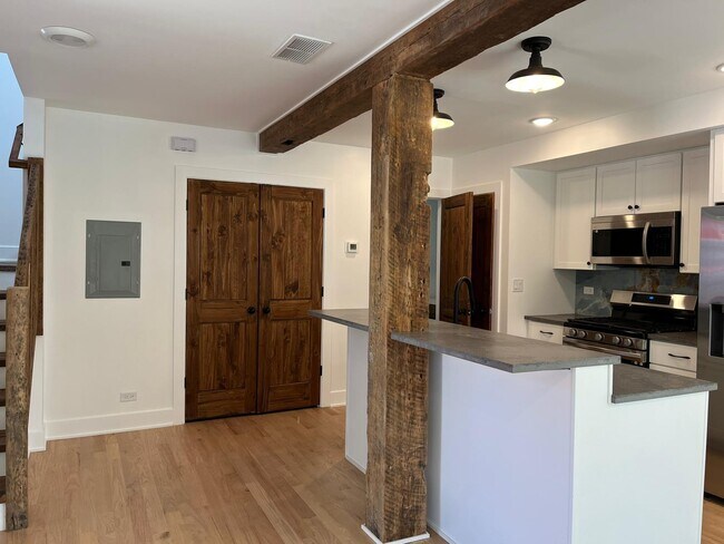 Photo - 1119 Wesley Ave Unit Coach House