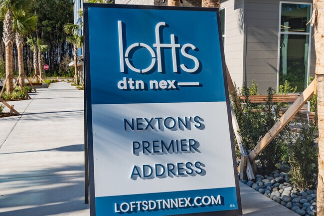 Community Entrance - 1000 Metropolitan Residential