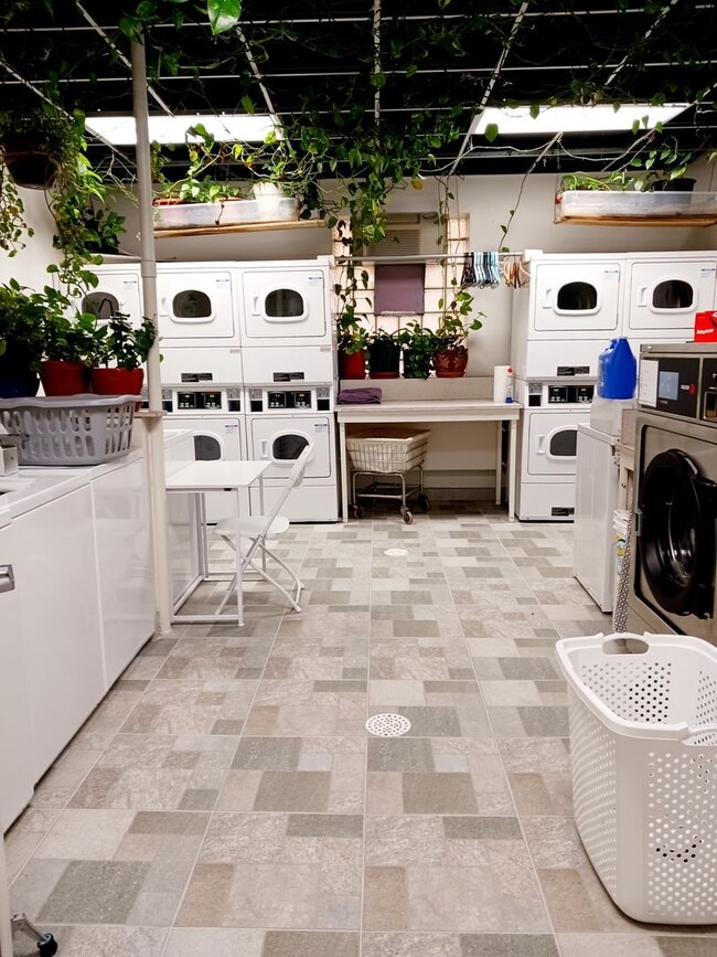 Photo - Winthrop Terrace