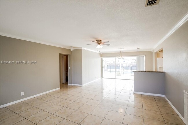 Photo - 4314 Taft St