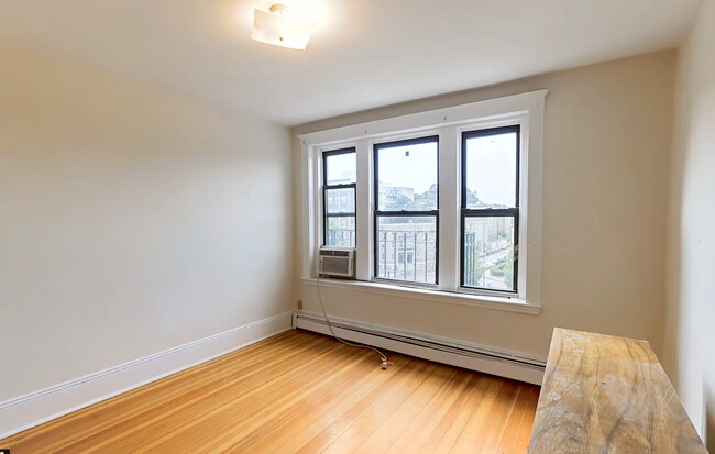 Photo - 1678 Commonwealth Ave Unit 4