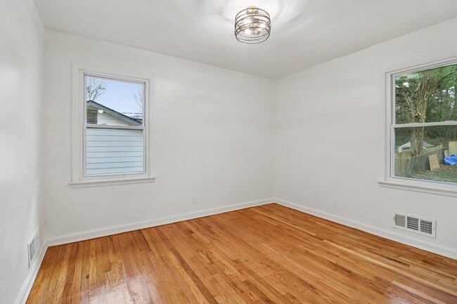 Photo - 3159 Bobolink Dr