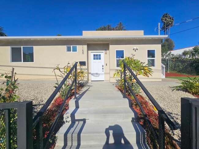 Building Photo - 1158 W 1st St