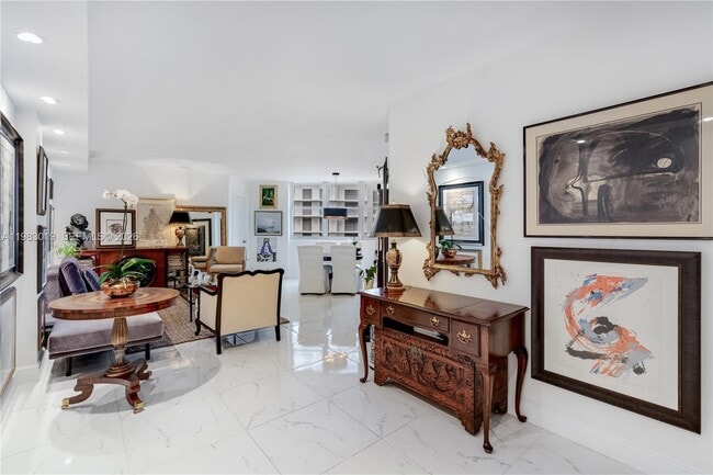 Photo - 825 Brickell Bay Dr Unit 850