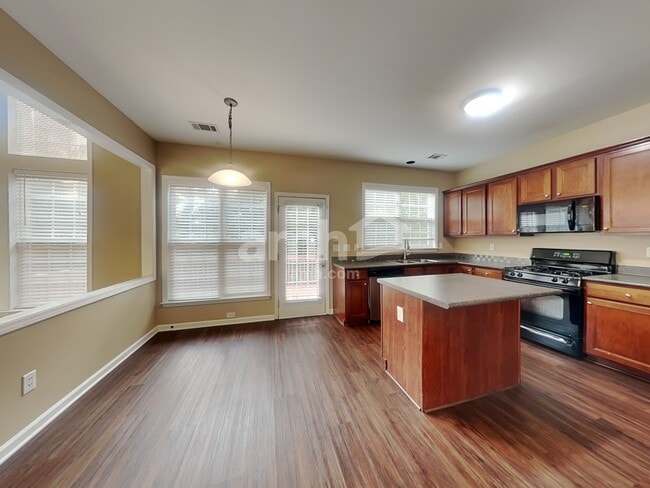 Photo - 3695 Moor Pointe Dr