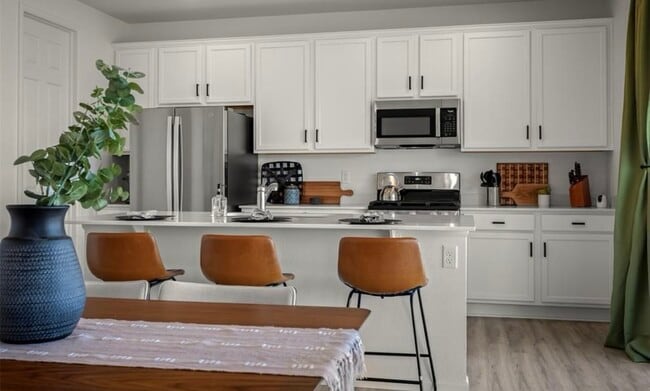 Photo - 5677 Mammoth Ln