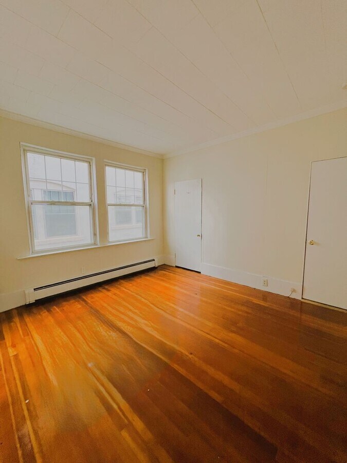 Photo - 454/456 Tyler Street Unidad 454 Tyler Street Apt #1