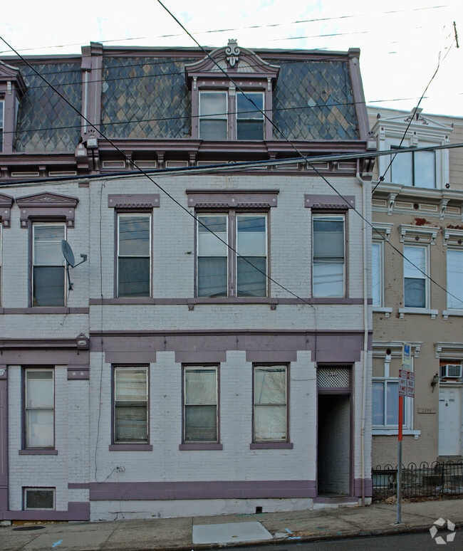 Photo - 2582 W McMicken Ave