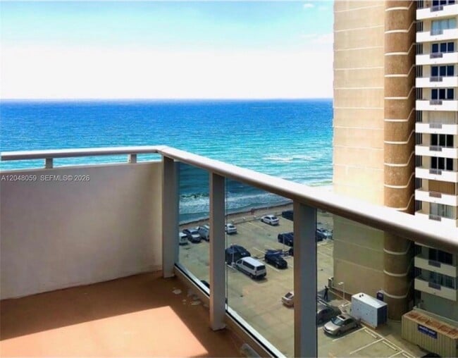 Building Photo - 3140 S Ocean Dr Unit 1003
