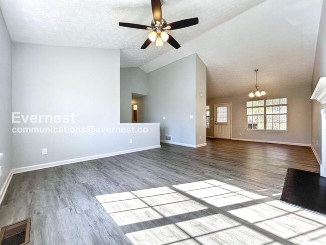 Photo - 30 Oak Grove Ln NW