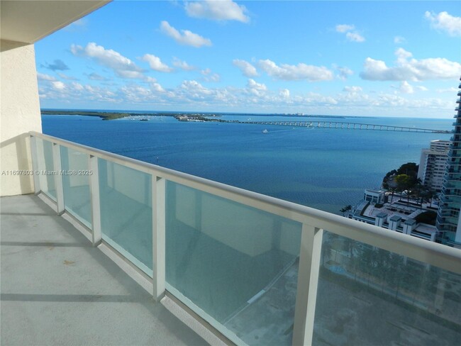 Photo - 1155 Brickell Bay Dr Unidad 2505 Rental