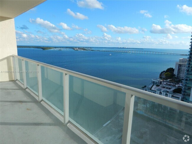 Building Photo - 1155 Brickell Bay Dr Unit 2505 Rental