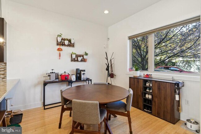 Photo - 1119 N Howard St