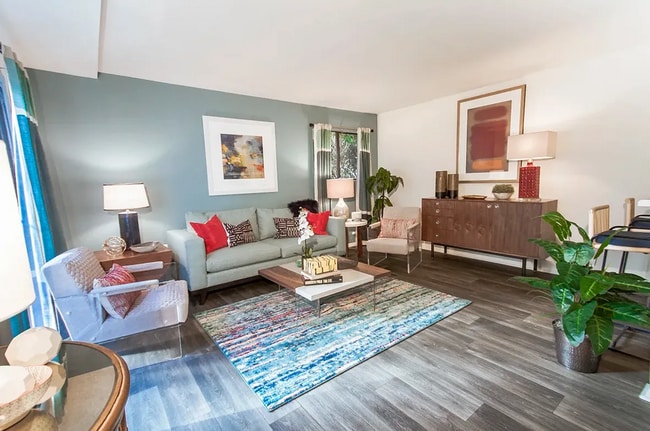 Villas at Cedarhurst