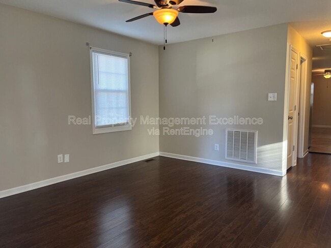 Photo - 709 S Webb St