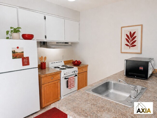 Building Photo - 1200 College Ave Unit 106