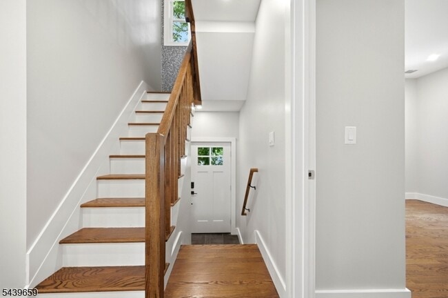 Photo - 40 Jardine Rd Unit 2
