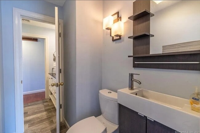 Photo - 78 Marlborough St Apartamentos Unidad Suite #2