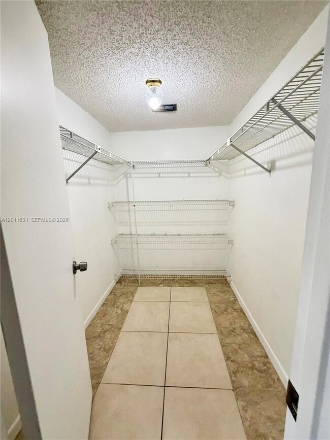 Photo - 7137 Golf Colony Ct Unidad 202