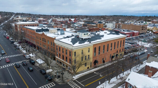 Building Photo - 1 Spring St Unit 201