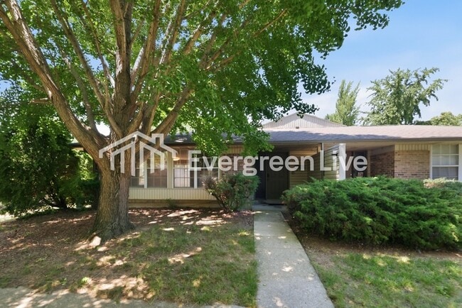 Photo - 5718 Troy Villa Blvd