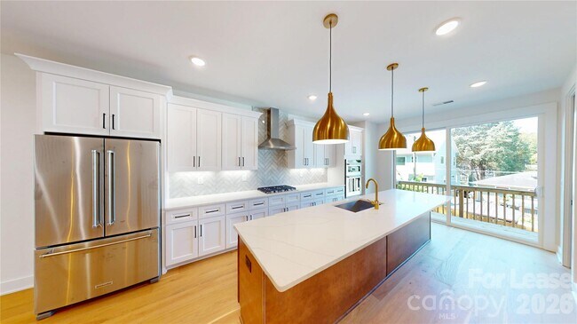 Photo - 156 Mattoon St