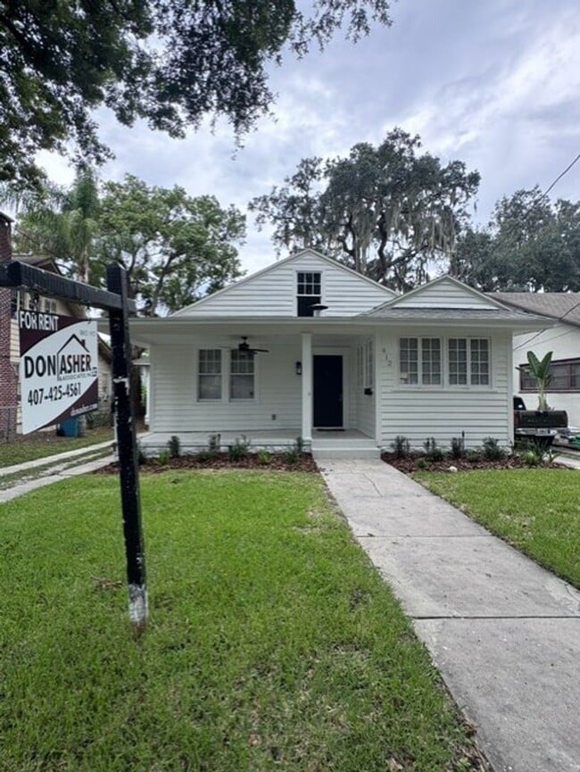 Building Photo - 812 Harwood St