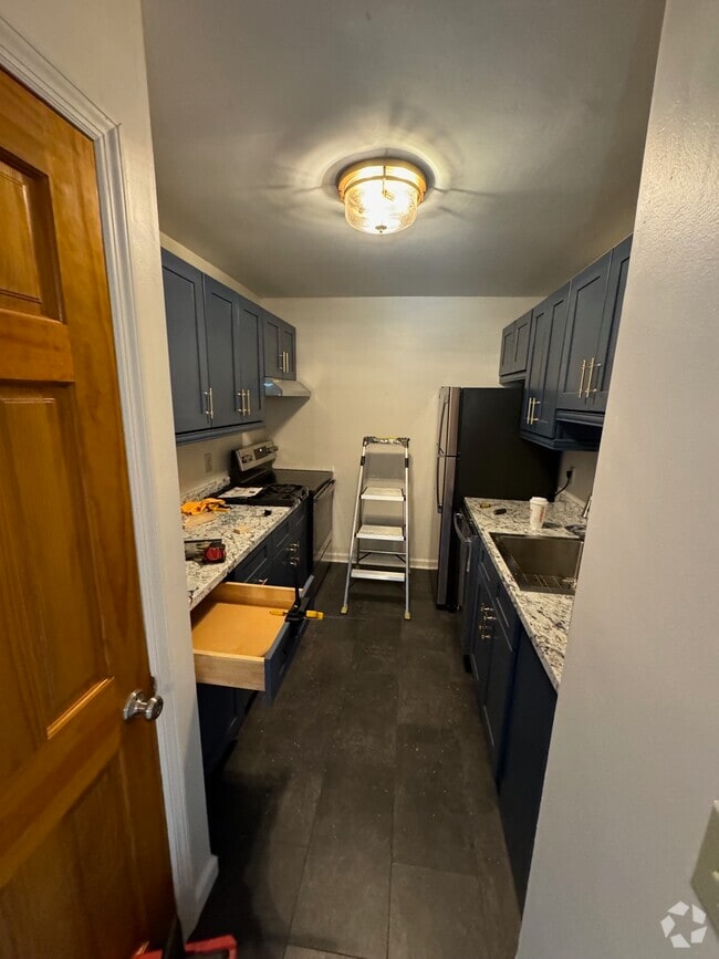 Building Photo - 12 White Gate Dr Unit B Rental