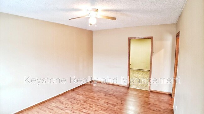 706 Peachers Dr Unit B