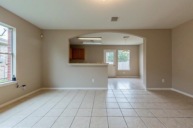Photo - 7143 Chickory Woods Ln