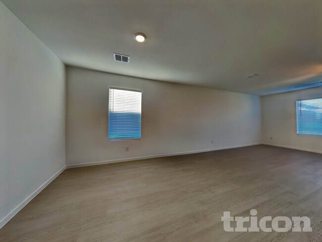 Photo - 1624 Parlier St