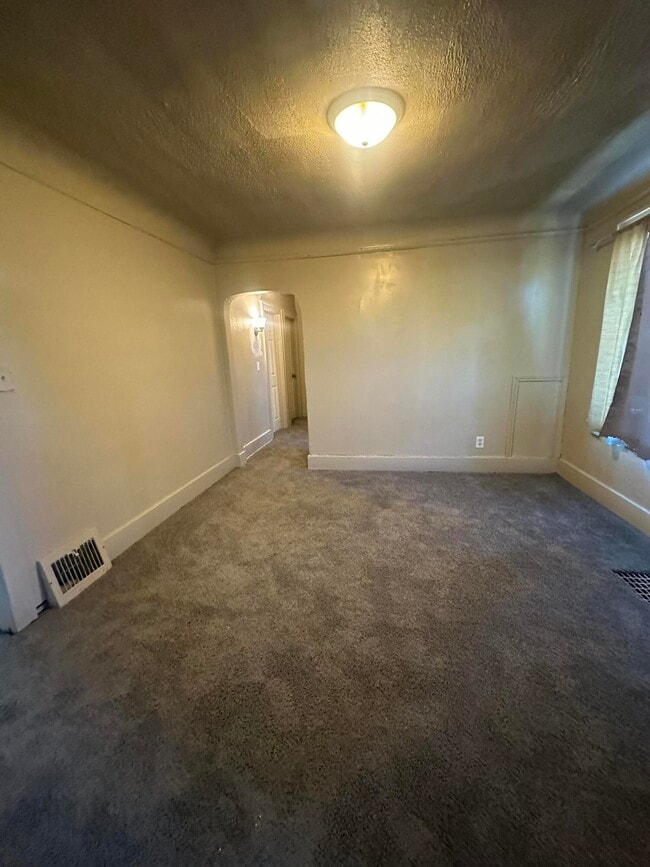 Photo - 18089 Saint Aubin St