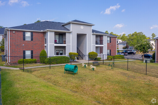 Dog Park - The Landings of Conroe Apartments