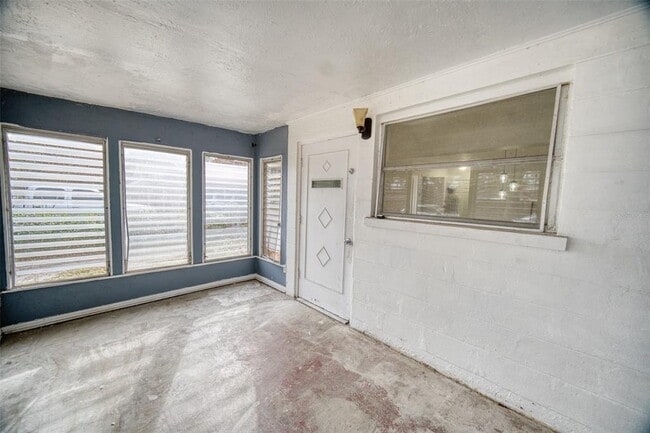 Photo - 2317 Harris St