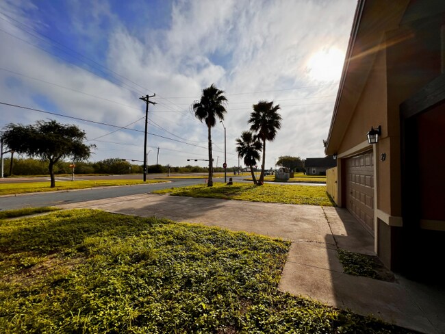 Photo - 29 Alberta Dr