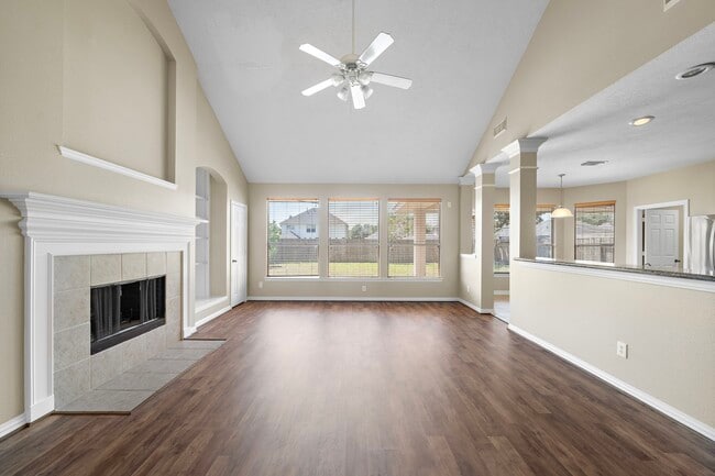 Photo - 19335 Lincoln Heights Ln