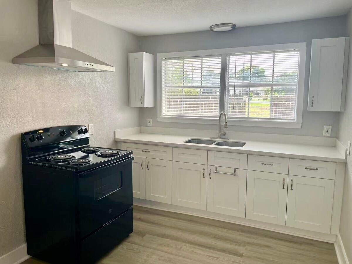 Photo - 906 Fields St