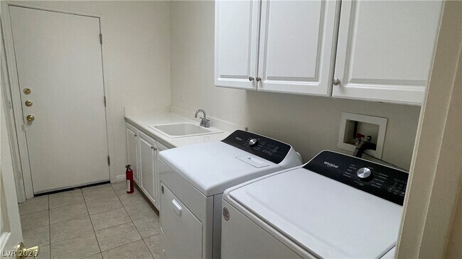 Photo - 3107 Lenoir St