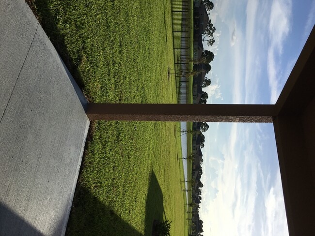 Photo - 1522 Lexington Square SW