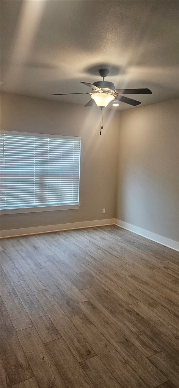 Photo - 310 W Kinniburgh Dr