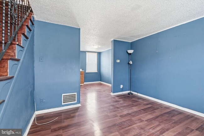 Photo - 4802 Alcott St