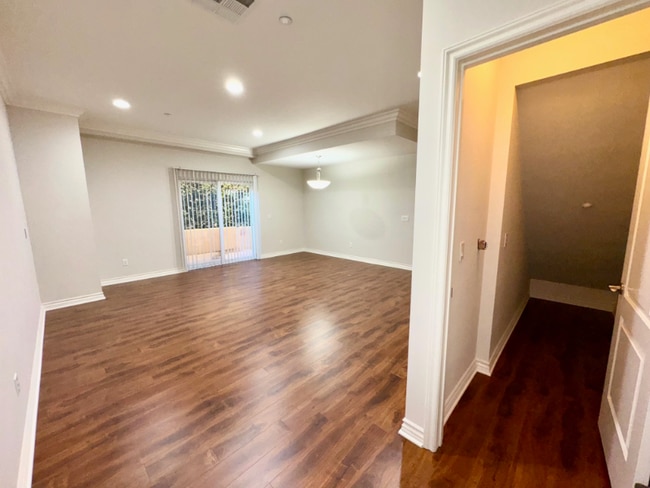 Photo - 1130 E Colorado St Unit 216