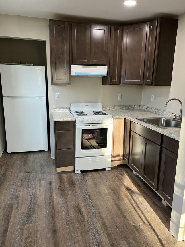 Photo - 119 E Elm St Unit 3