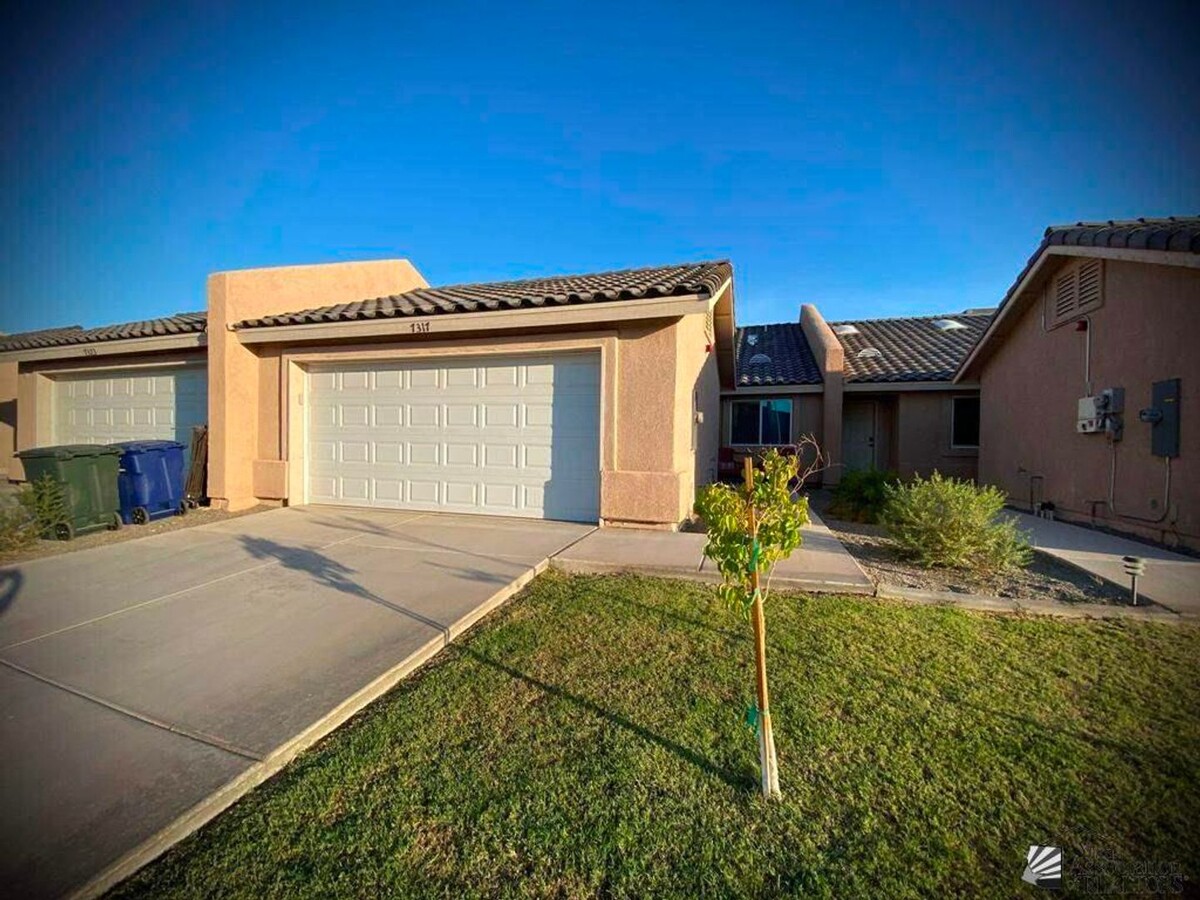 Desert Sky Townhome For Rent - Desert Sky Townhome For Rent