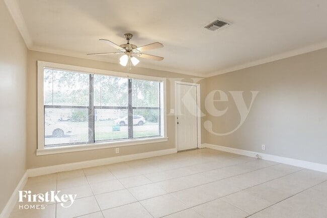 Photo - 2411 NE 10th Ave