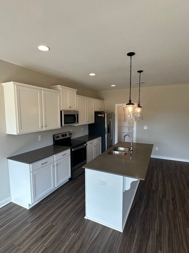 Photo - Home for Rent in Riverside, AL!!! Available to View with 48 Hours Notice!