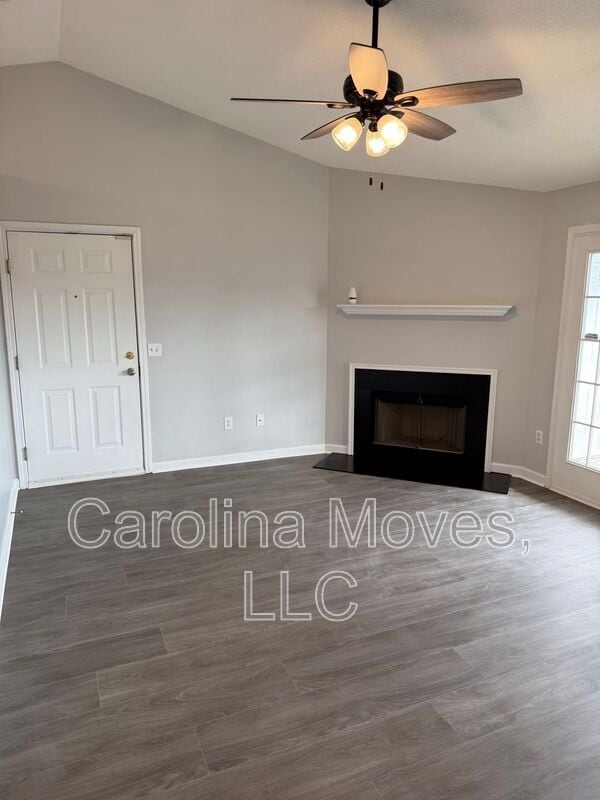 Photo - 107 Pelham Square Way